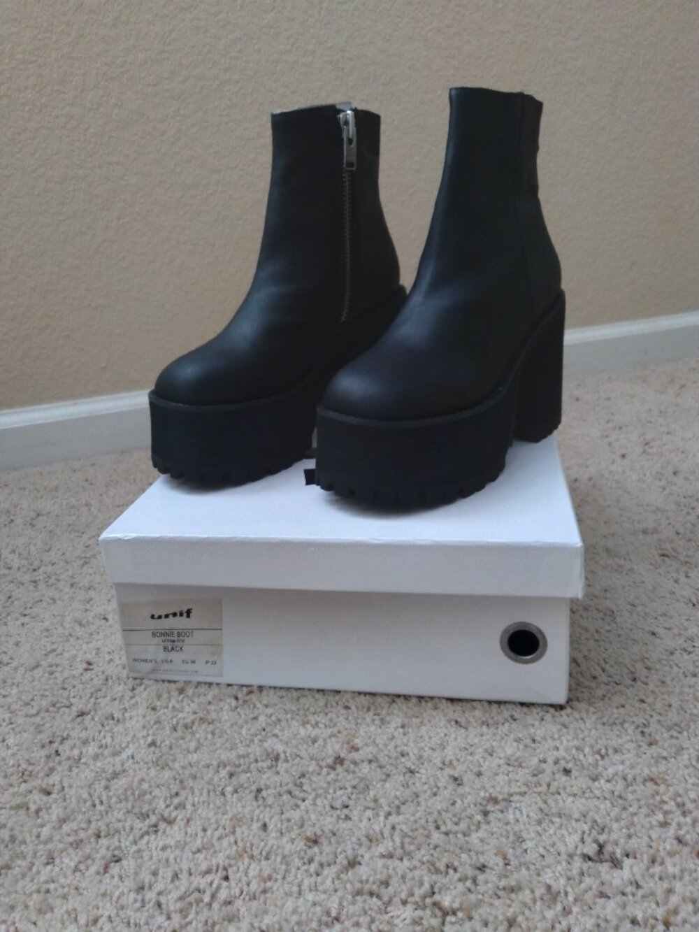 Unif Black Bonnie Platform Ankle Boot 100% Leather Womens Size 6